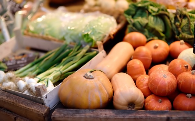 Supporting Your Community and Your Health: The Advantages of Eating Local